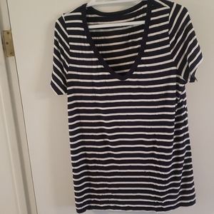Merona V-neck tshirt